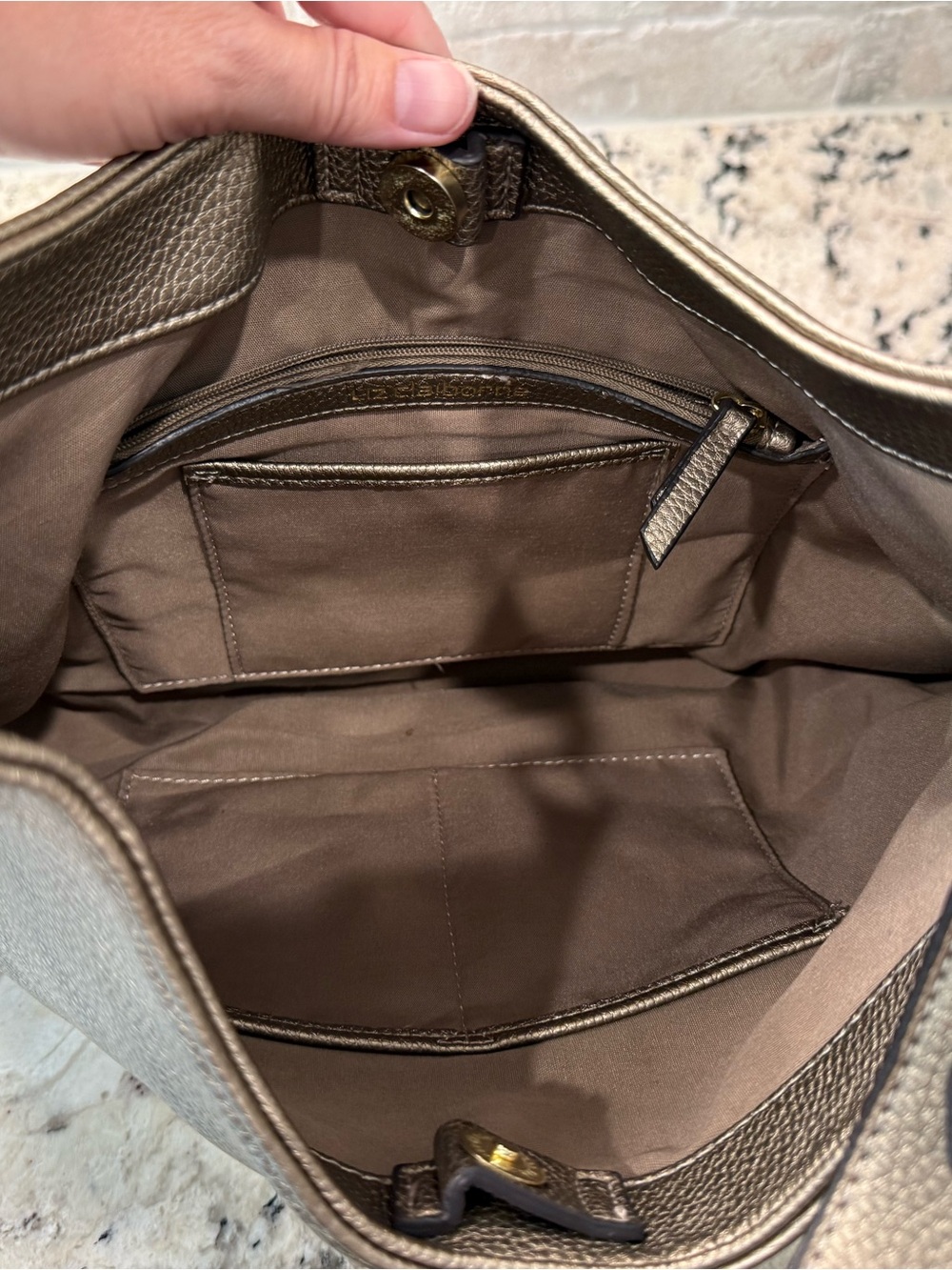 Liz Claiborne EUC Gold Pebbled Leather Shoulder Bag w/Stud Accents - Picture 5 of 7